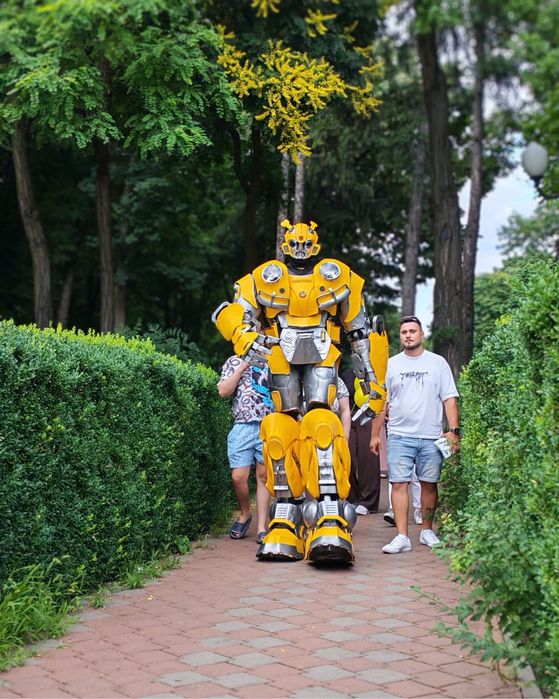 Bumblebee Events Iași – Robot Transformers pentru evenimente de neuitat!