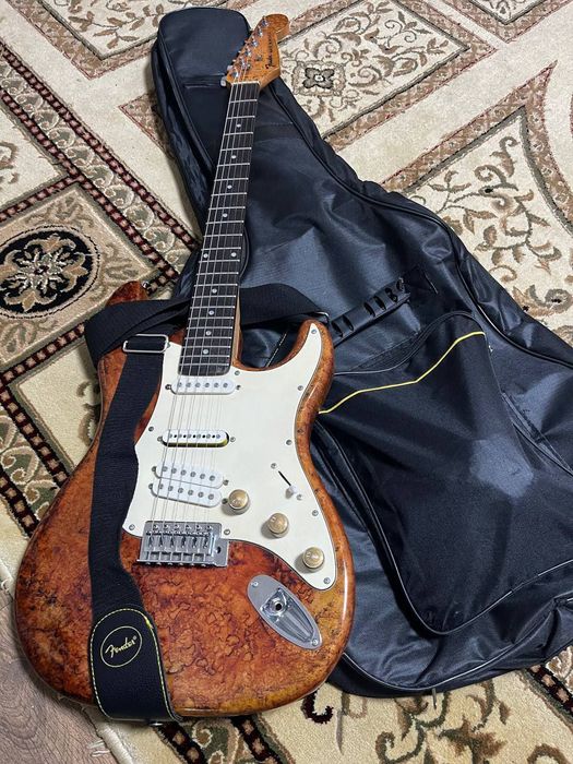 Ashtone electric gitara