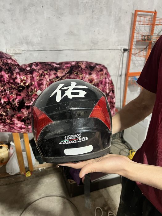 Шлем для мото.