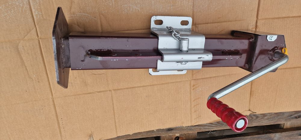 Picior sprijin remorca 9 tone pret 800 lei se poate trimite prin curie