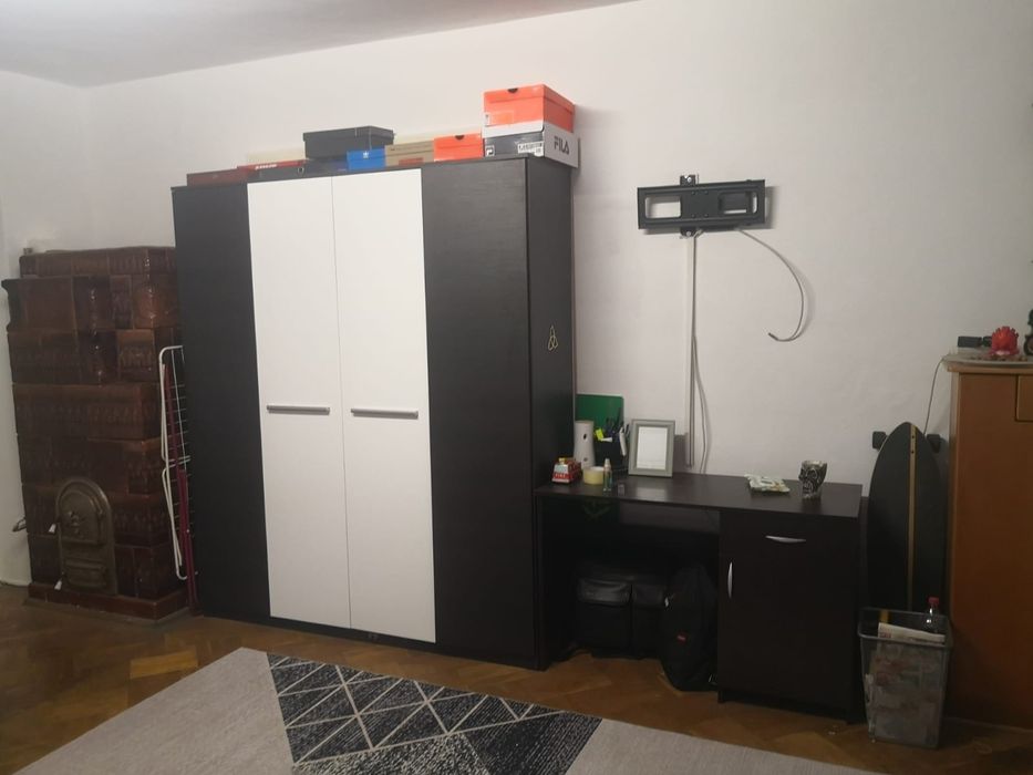 Cameră de închiriat