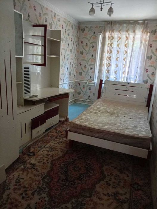 Dom radio orqasida 3 xonali uy ijaraga beriladi