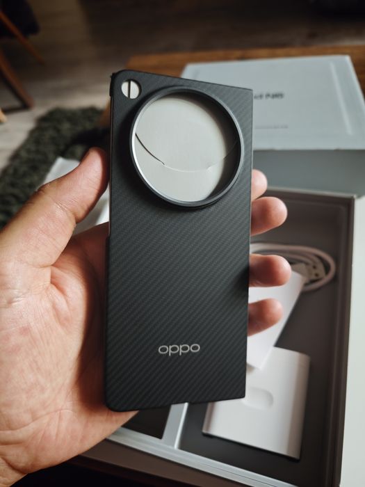 Oppo Find N6 16/512GB като нов