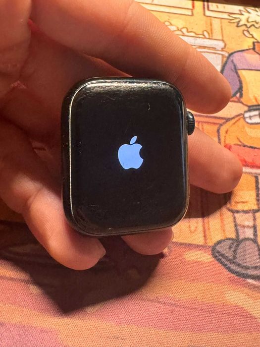 Apple Watch Series 8 GPS+ Cellular 45mm cu bratara M/L + S/M