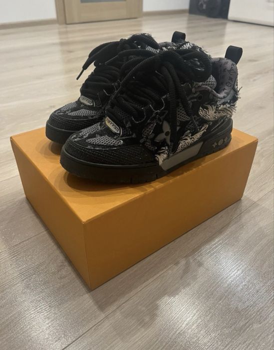 lv skate swarovski