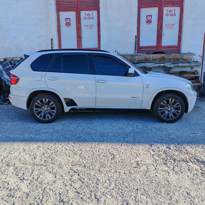 Dezmembrez bmw x5 x6 an 2012