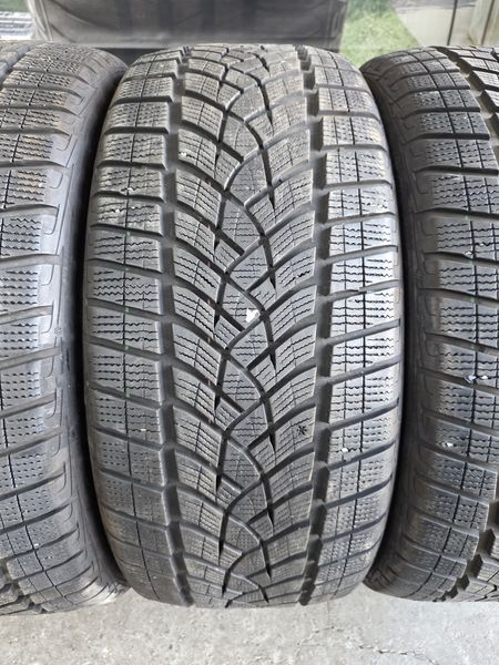 255/40/21 GOODYEAR 4бр