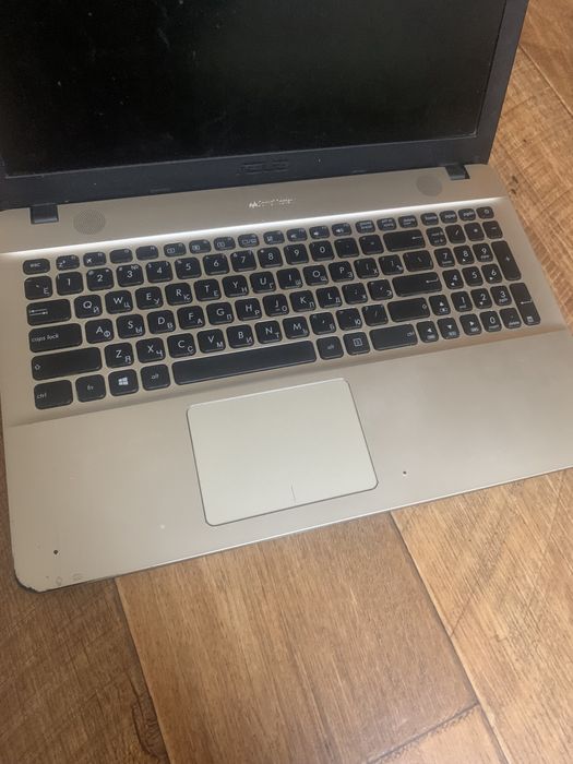 Ноутбук ASUS X541UV Intel Core i3