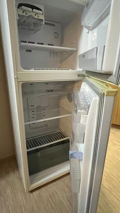 холодильник Samsung