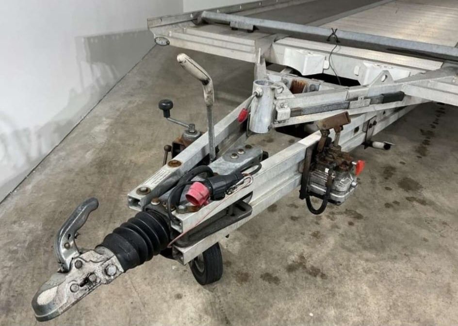 Platforma auto algema