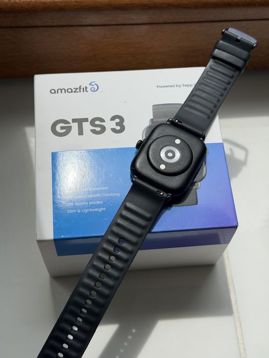 Смарт часовник Xiaomi Amazfit GTS 3 пълен комплект