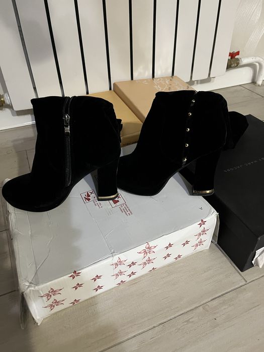 Продам женскую обувь