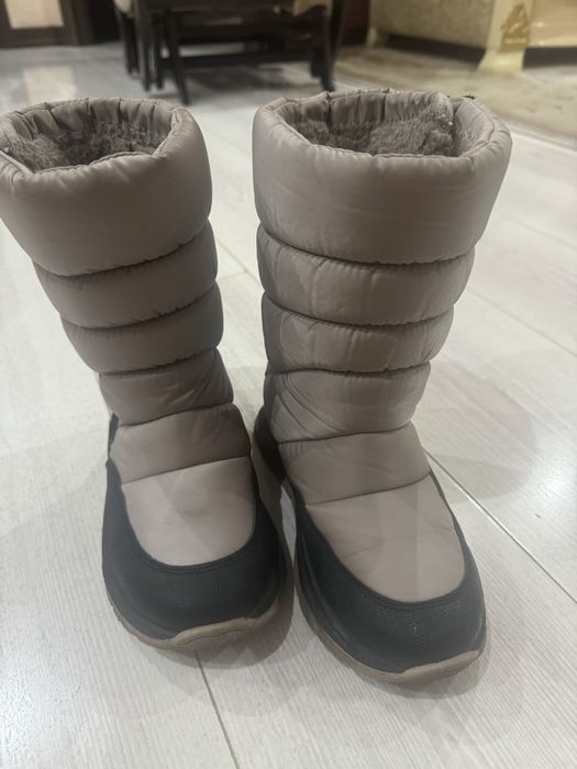 Продам детские сапоги