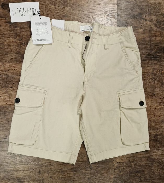 Pantaloni scurti