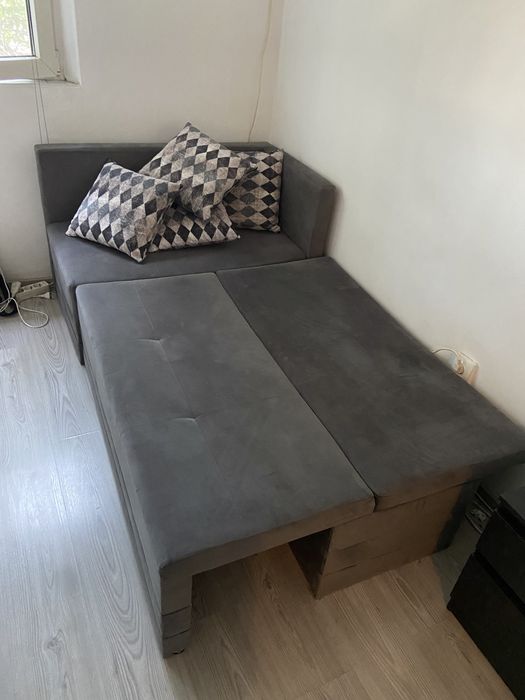 Canapea Coltar extensibila cu lada depozitare