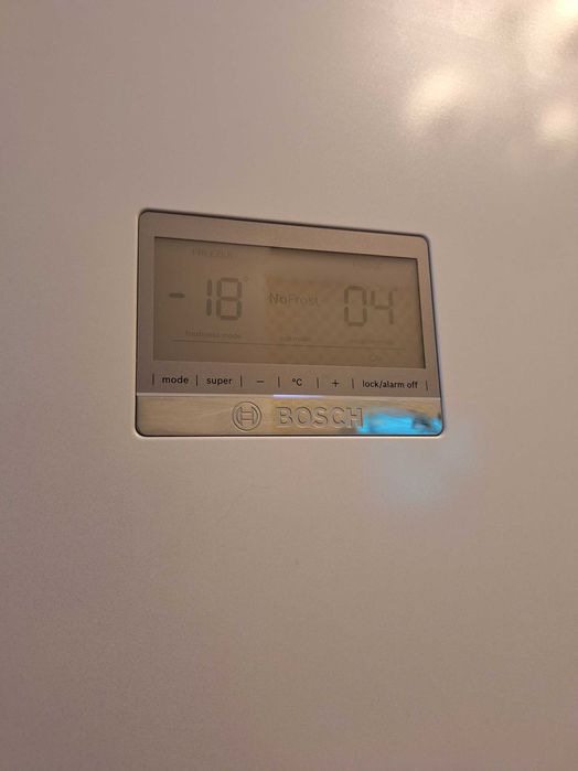 BOSCH kgn86aw30u холодильник