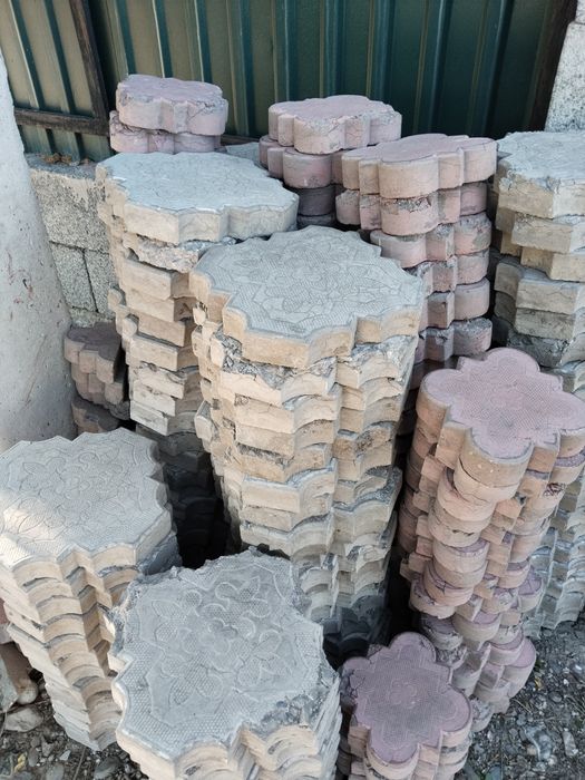 Бесплатно старая брусчатка самовывоз