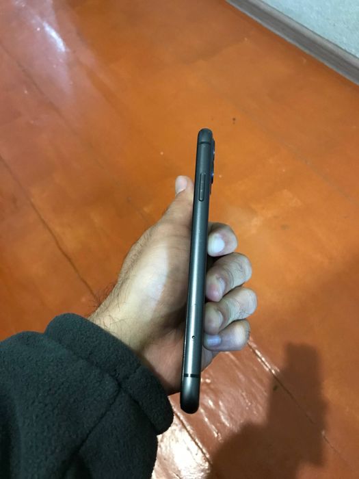 Iphone 11, Айфон 11 в хорошем состоянии