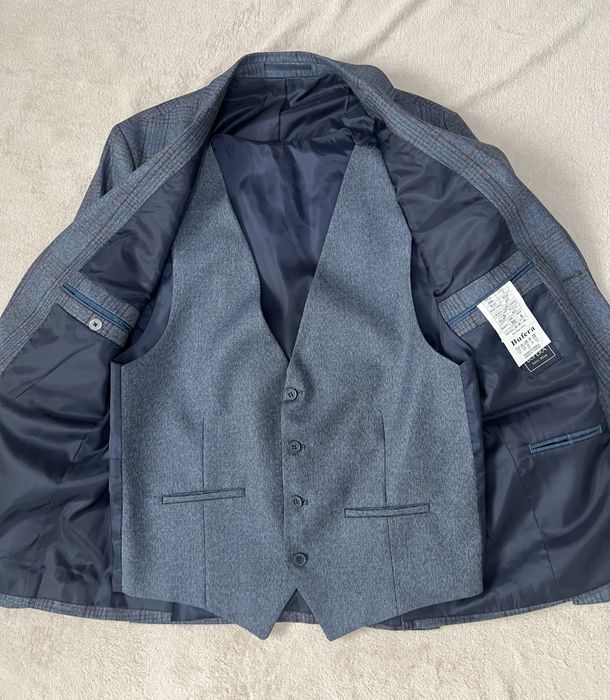 Costum de bărbați 3 piese și cravată
