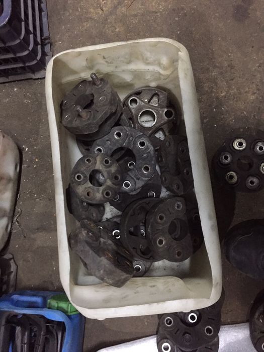 Эластичная муфта на Бмв и Мерседес .