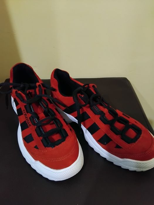 Дамски маратонки ТOGOSHI