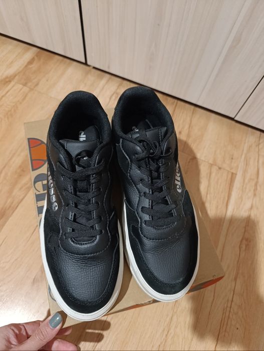 Дамски маратонки еllesse