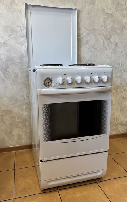Продам Электроплита Ariston