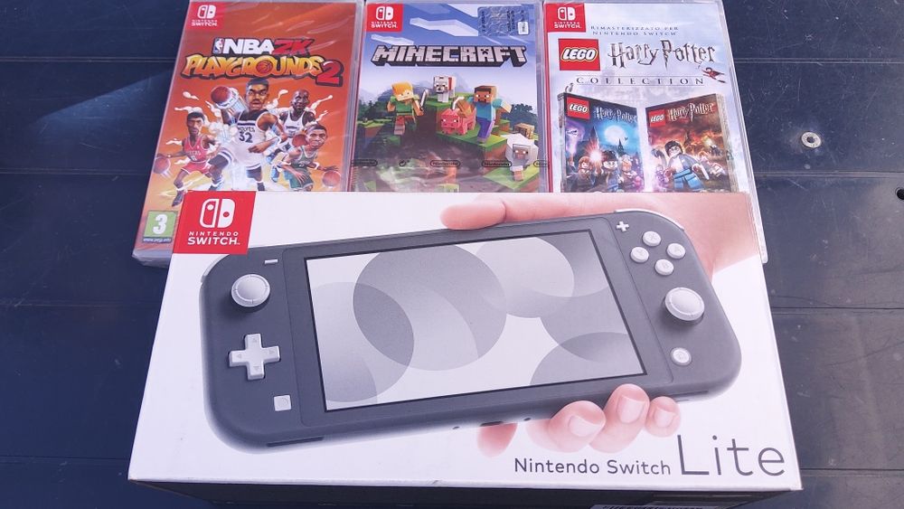 Vand- schimb Console Nintendo Switch noi /nefolosite !!!