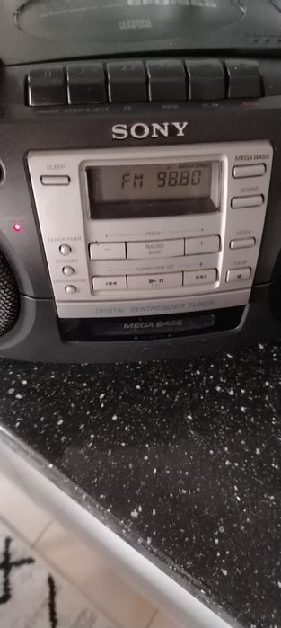Sony CFD 360, radio casetofon cu cd