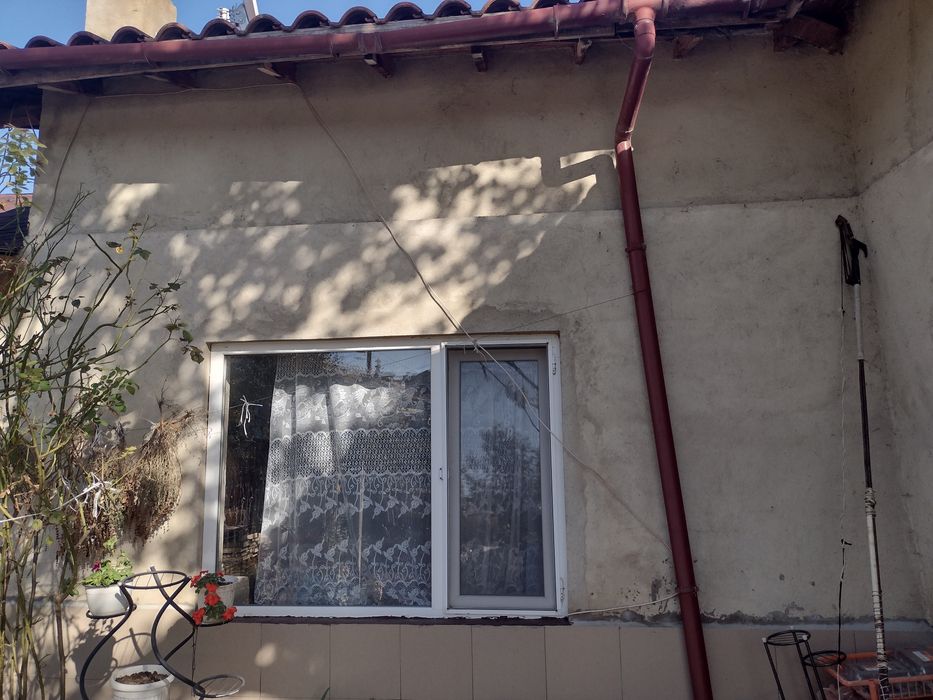 Продава се Къща в Нови пазар - 190 кв.м за 553 €/кв.м - Снимка #1