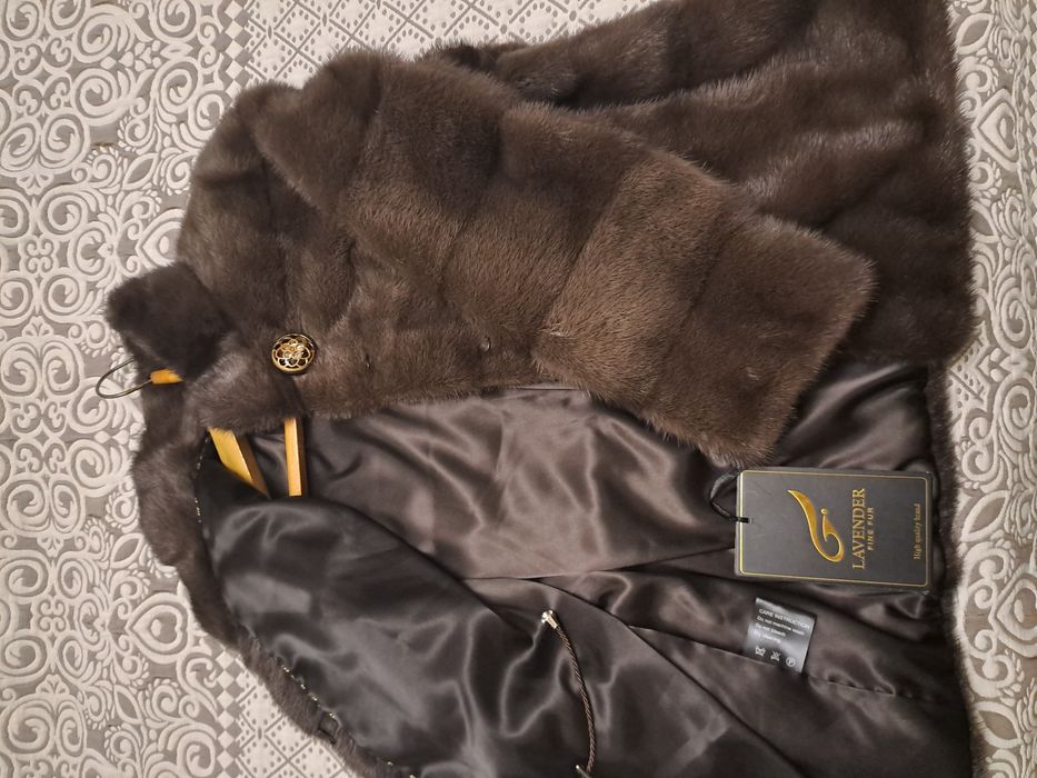 Продаётся норковая шуба