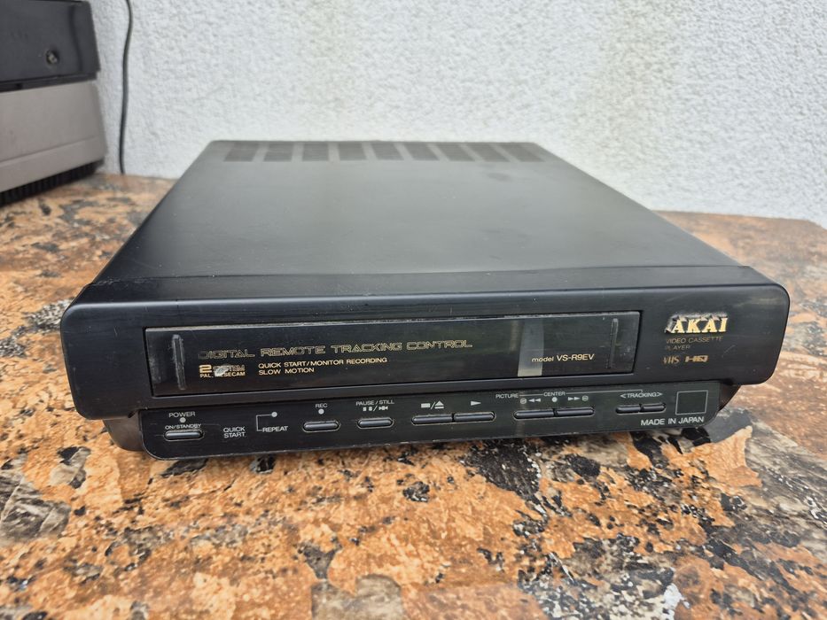 Vand Video marca Akai model VS-R9EV ,Made in Japan

- video casette