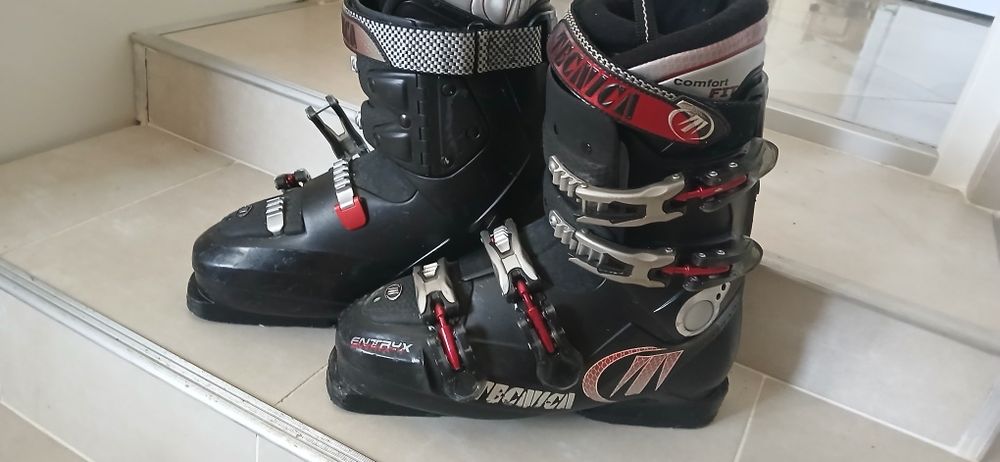 Clapari Tecnica 41.5 mărimea!