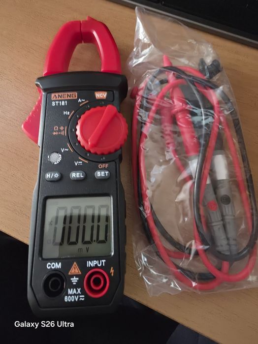 Ампер клещи  Aneng st181