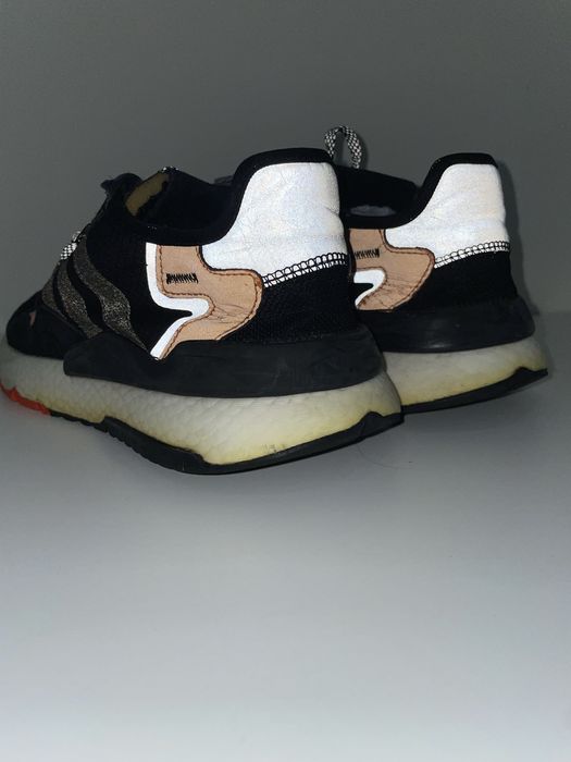 Кроссовки   спортивные