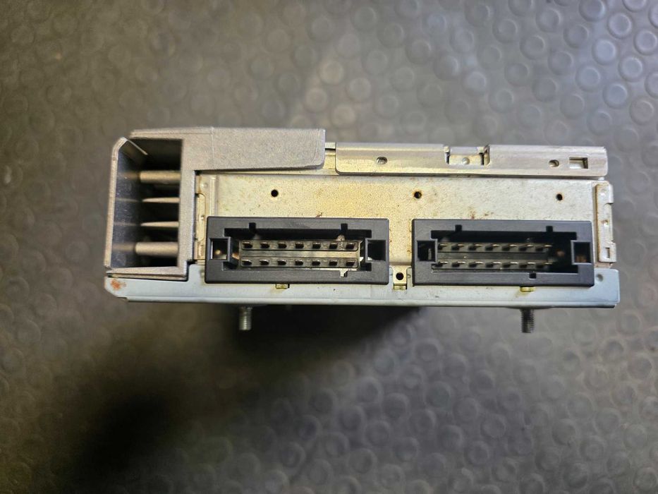 Продавам усилвател Harman Kardon за Mercedes S Class W221