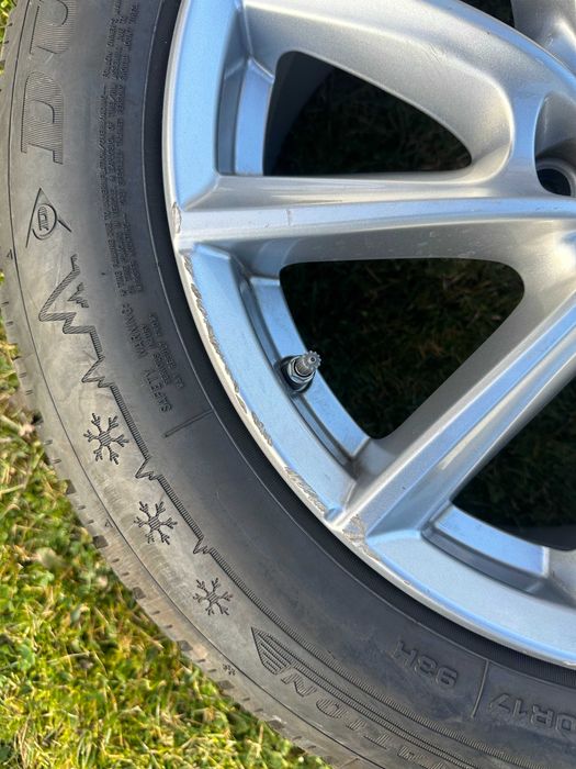 Roti/Jante BMW X1,X2(F48,F39) pe 17 cu cauciuc de iarna 205/60/17 2024