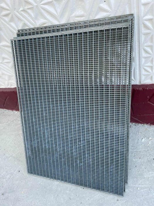 Vand gratare zincate