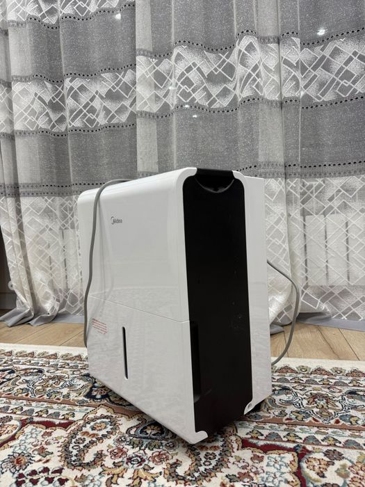 Осушитель воздуха Midea MDDP-30DEN7