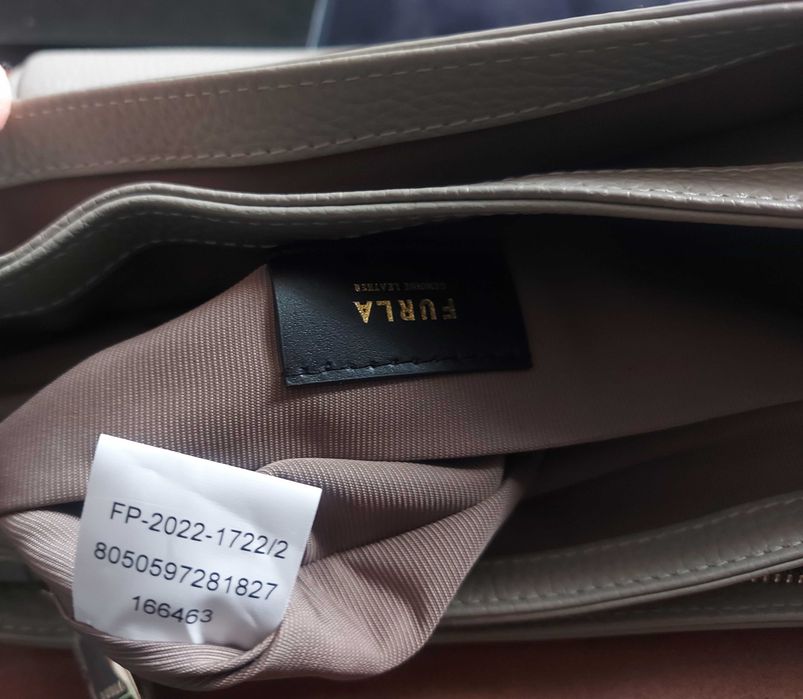 Furla ,оригинална дамска кожена чанта, нова, 25см/18см