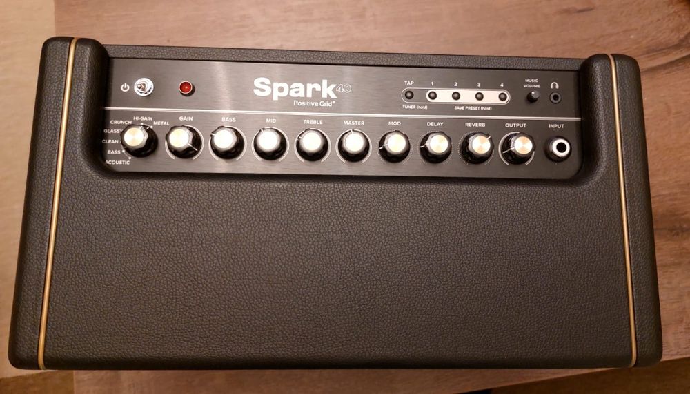 PositiveGrid Spark amplificator chitara