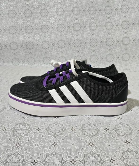 Asidasi dama Adidas Calneo, streetwear marime 37