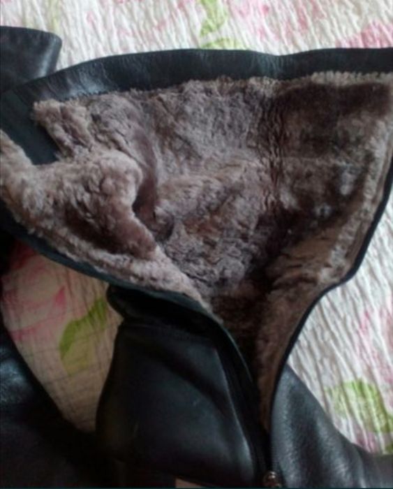 Срочно продам сапоги. Кожа