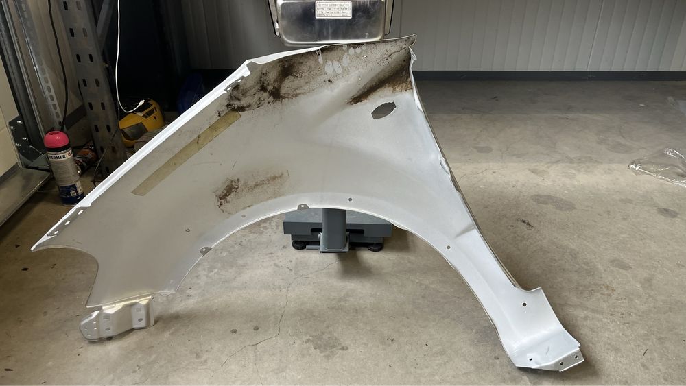 2 броя десен калник Suzuki SX4 (2006-2012)