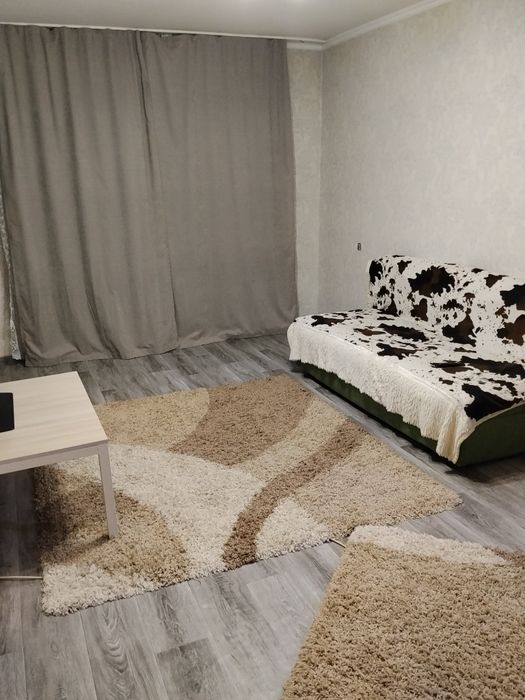 Сдаётся 2 х ком .квартира .2500 час