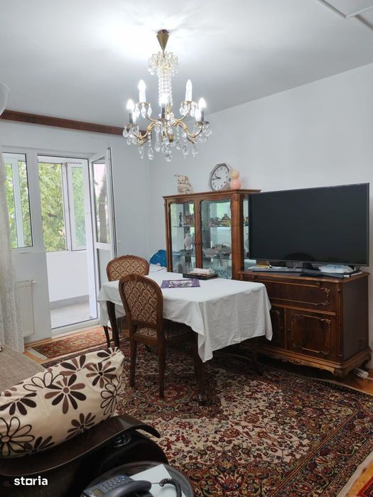 Apartament 4 camere, balcon, Drumul Taberei