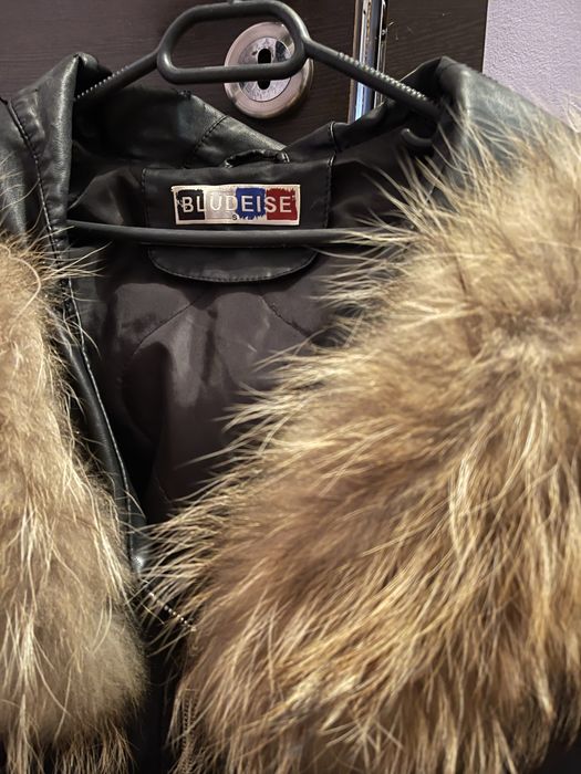 Черно кожено яке с пух Bludeise