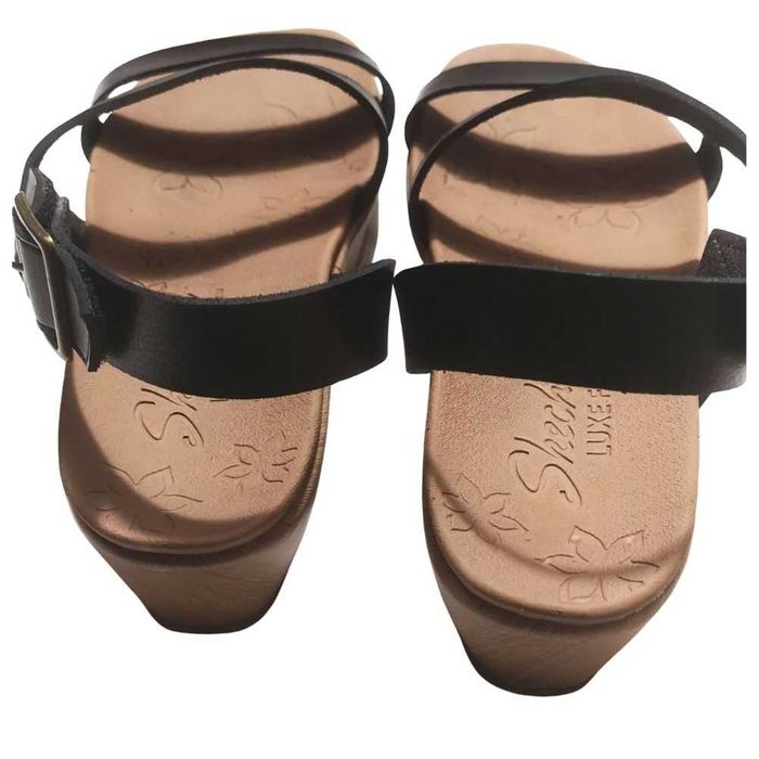 Vand sandale de piele Sketchers - marimea 41