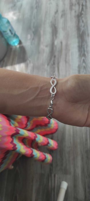 Дамска гривна безкрайност