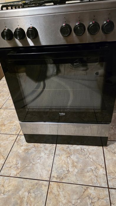 aragaz Beko, plita gaz, cuptor electric, perfect funcțional